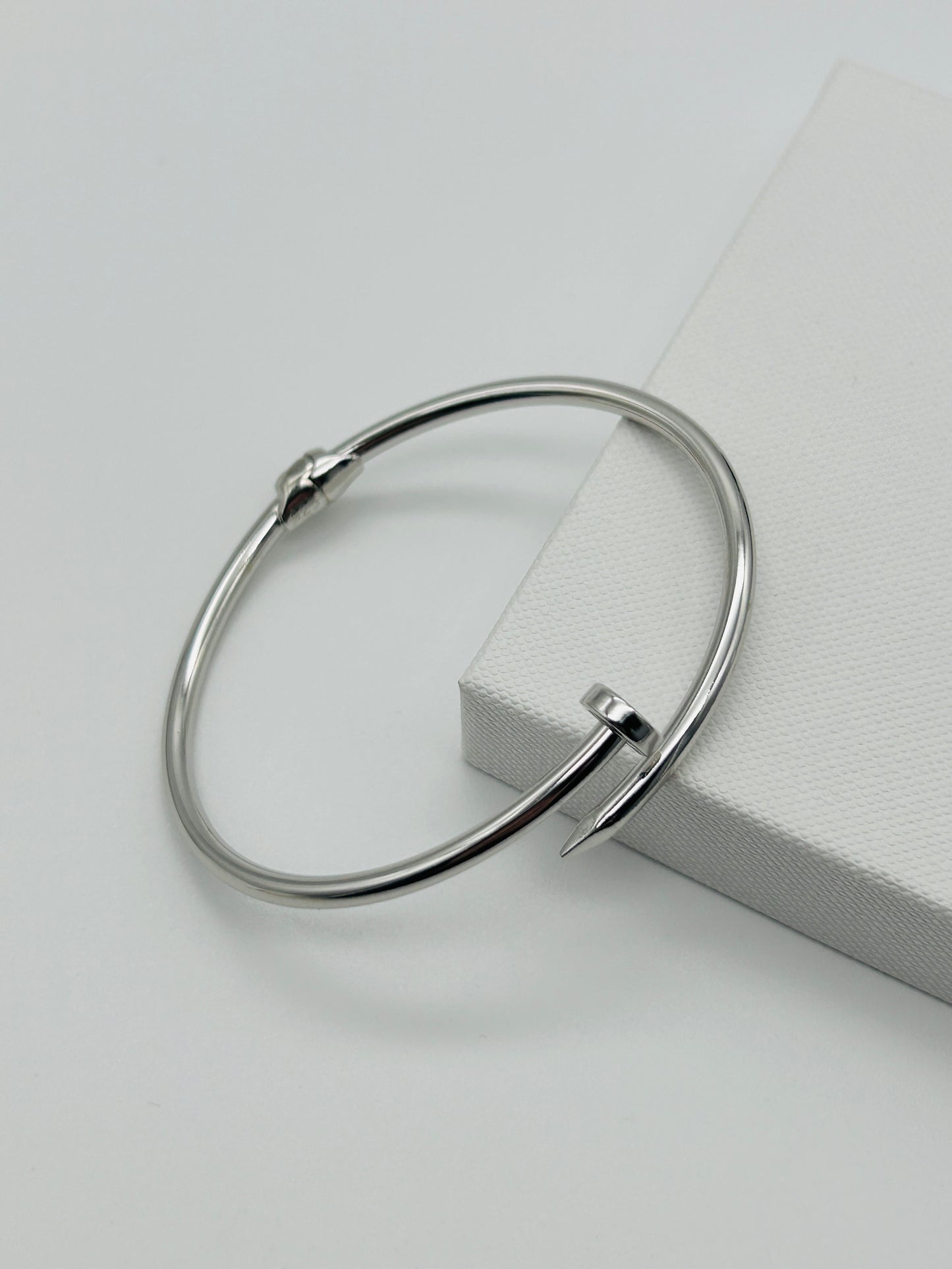 925 Sterling Silver Double Head Nail Bangle
