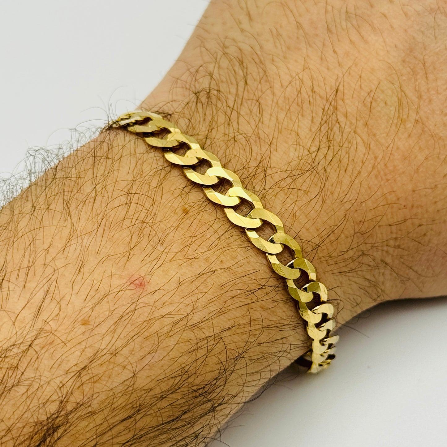 375 9ct Yellow Gold 7mm Curb Bracelet 7.5" - 8.5"