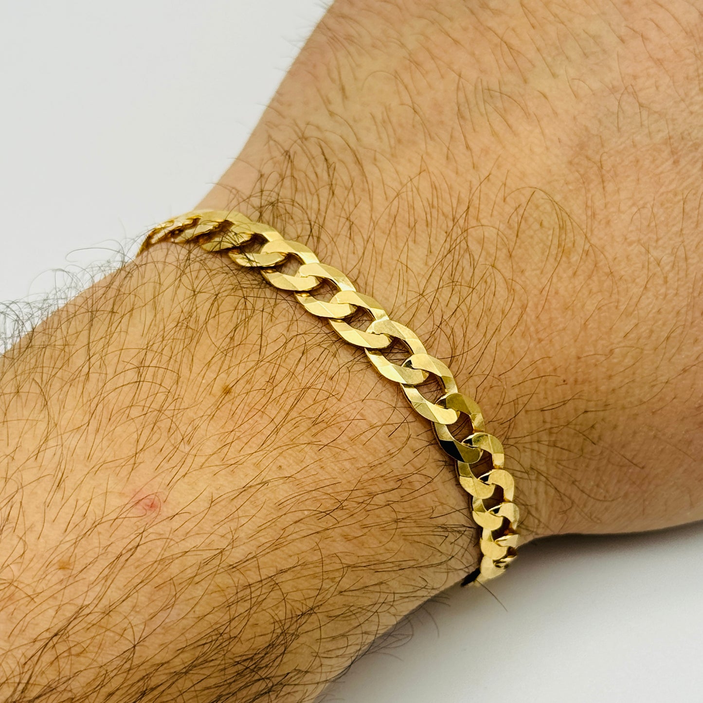 375 9ct Yellow Gold 8mm Curb Bracelet 7.5" - 8.5"