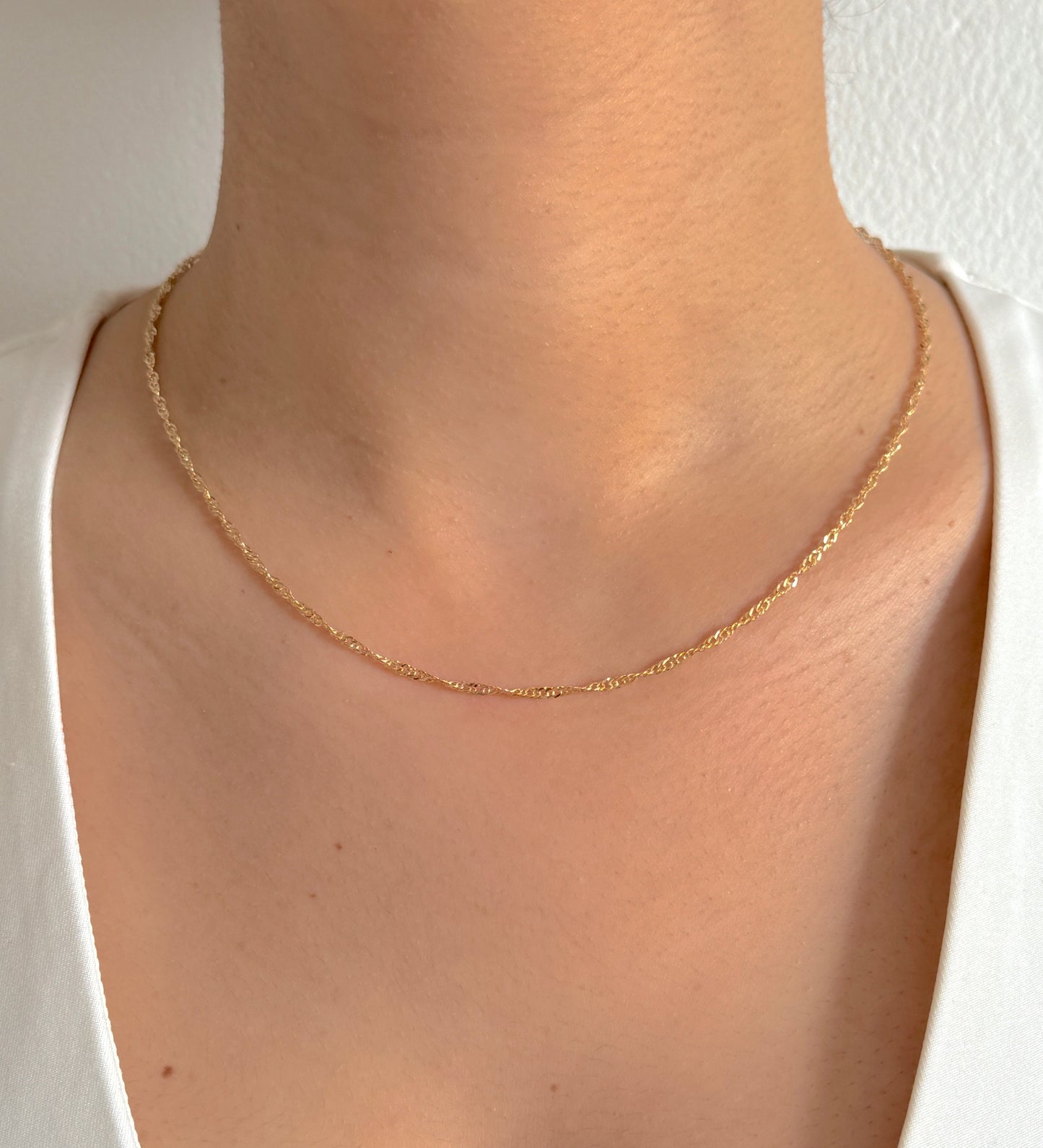 9ct Yellow Gold Women 1.5mm Singapore Chain