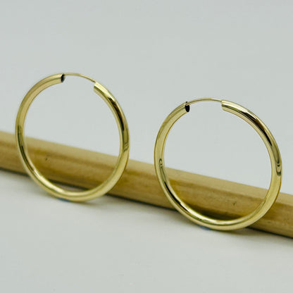 9ct Yellow Gold 2mm Classic Round Sleeper Earring