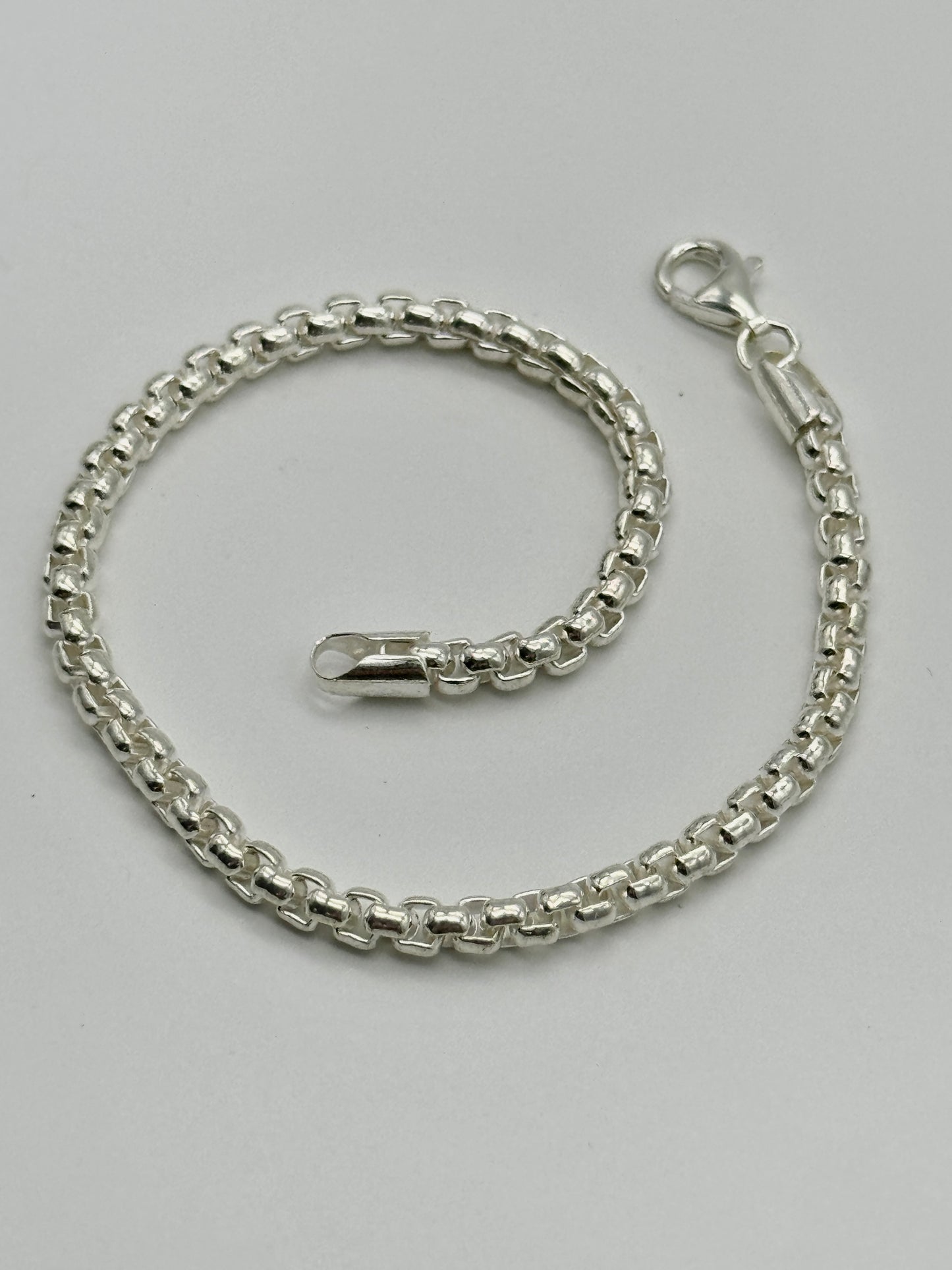 925 Sterling Silver 4mm Round Box Bracelet 8 Inch