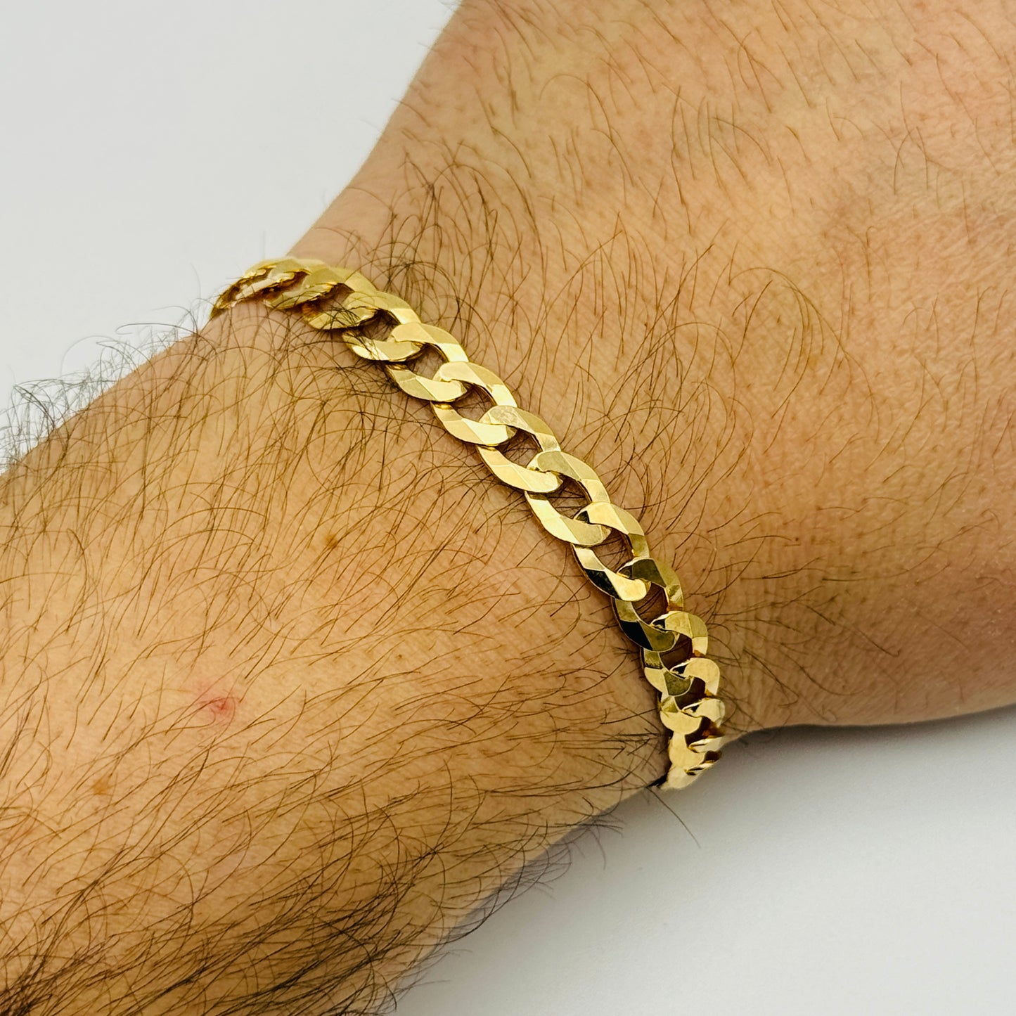 375 9ct Yellow Gold 8mm Curb Bracelet 7.5" - 8.5"