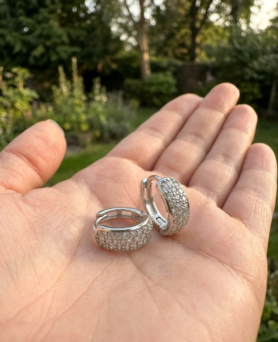 925 Sterling Silver 14mm Diamond Huggie Round Shape Earring