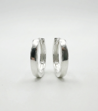 925 Sterling Silver 15mm Plain Square Face Huggie Earring